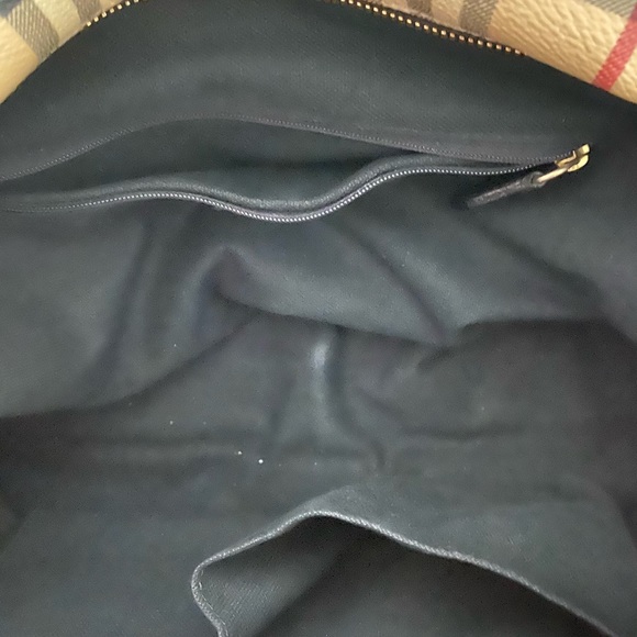 Sold Authentic Burberry handbag - Picture 7 of 7